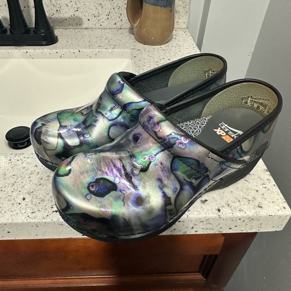Dansko XP 2.0 EU Size 36 Clogs EUC